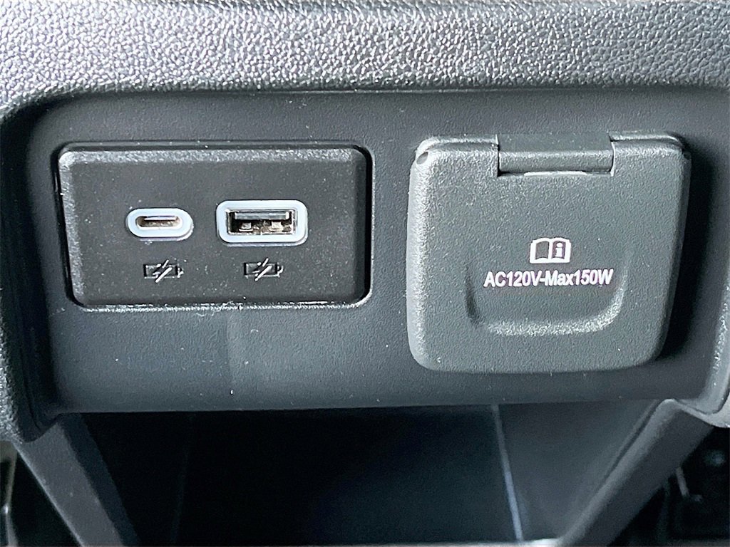 Used 2021 Chevrolet Blazer RS w/ Enhanced Convenience Package image 26