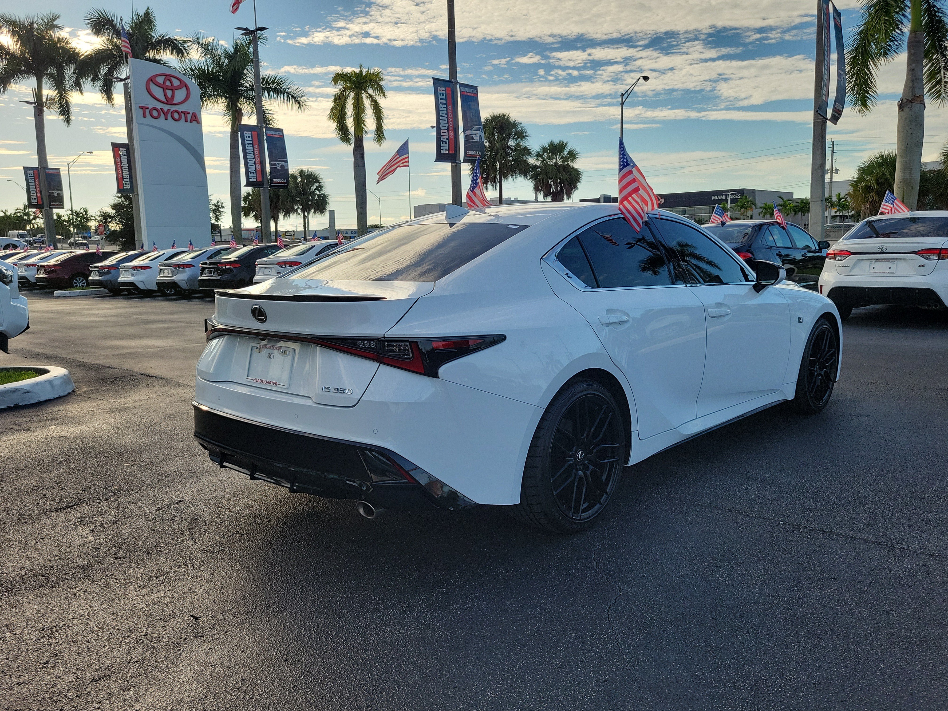 Used 2023 Lexus IS 350 F Sport RWD image 12