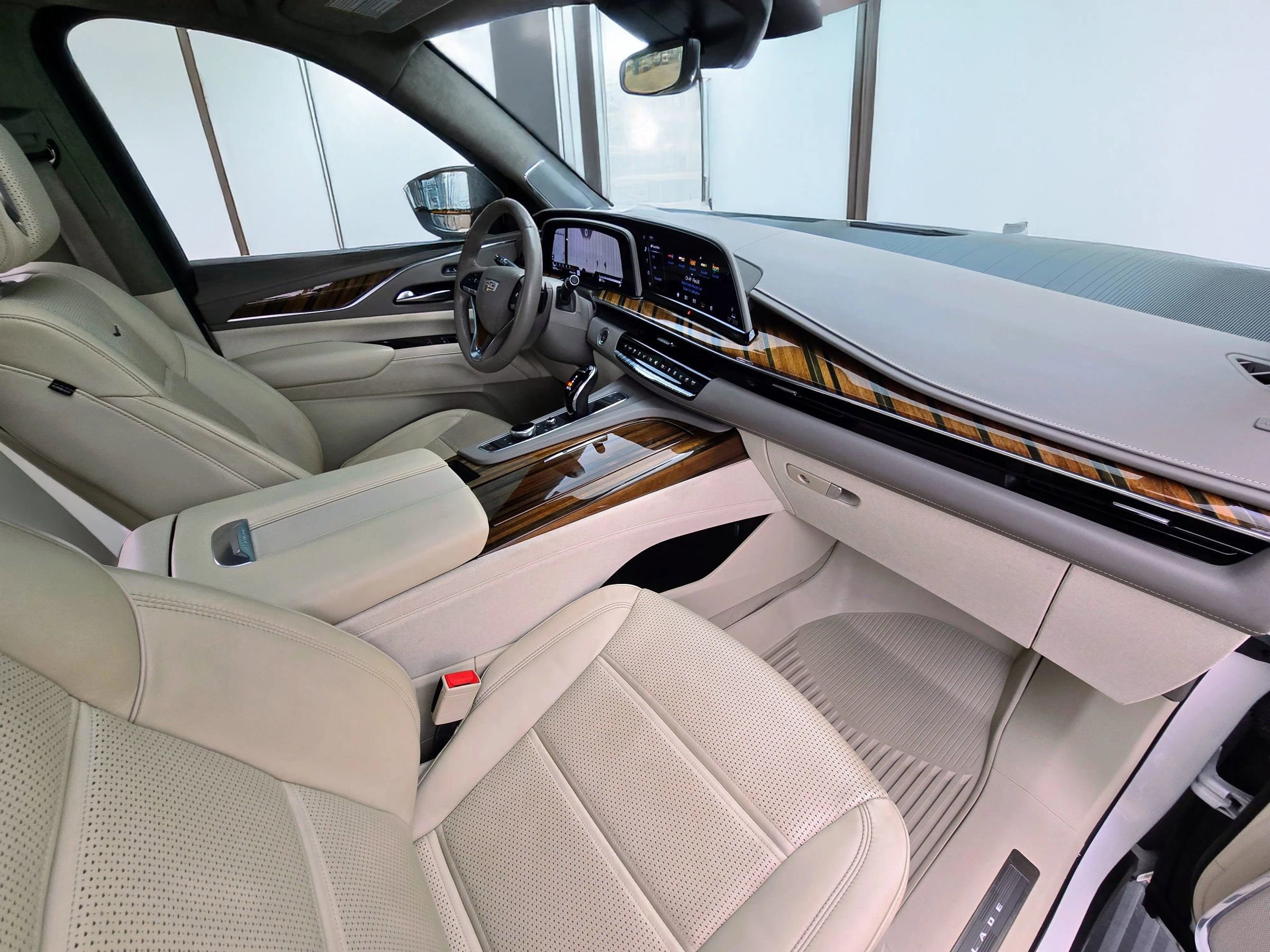 Used 2022 Cadillac Escalade Sport Platinum RWD image 12