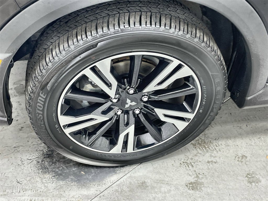 Used 2024 Mitsubishi Eclipse Cross SE image 10