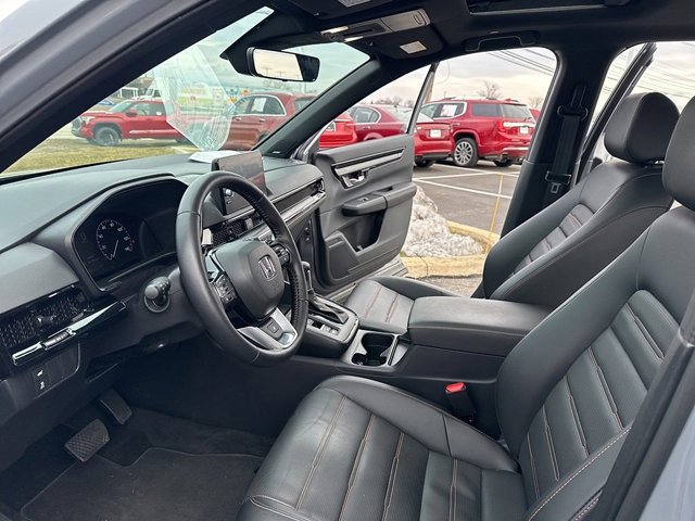Used 2025 Honda CR-V Sport Touring image 9