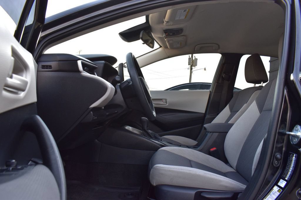 Used 2024 Toyota Corolla LE FWD image 13