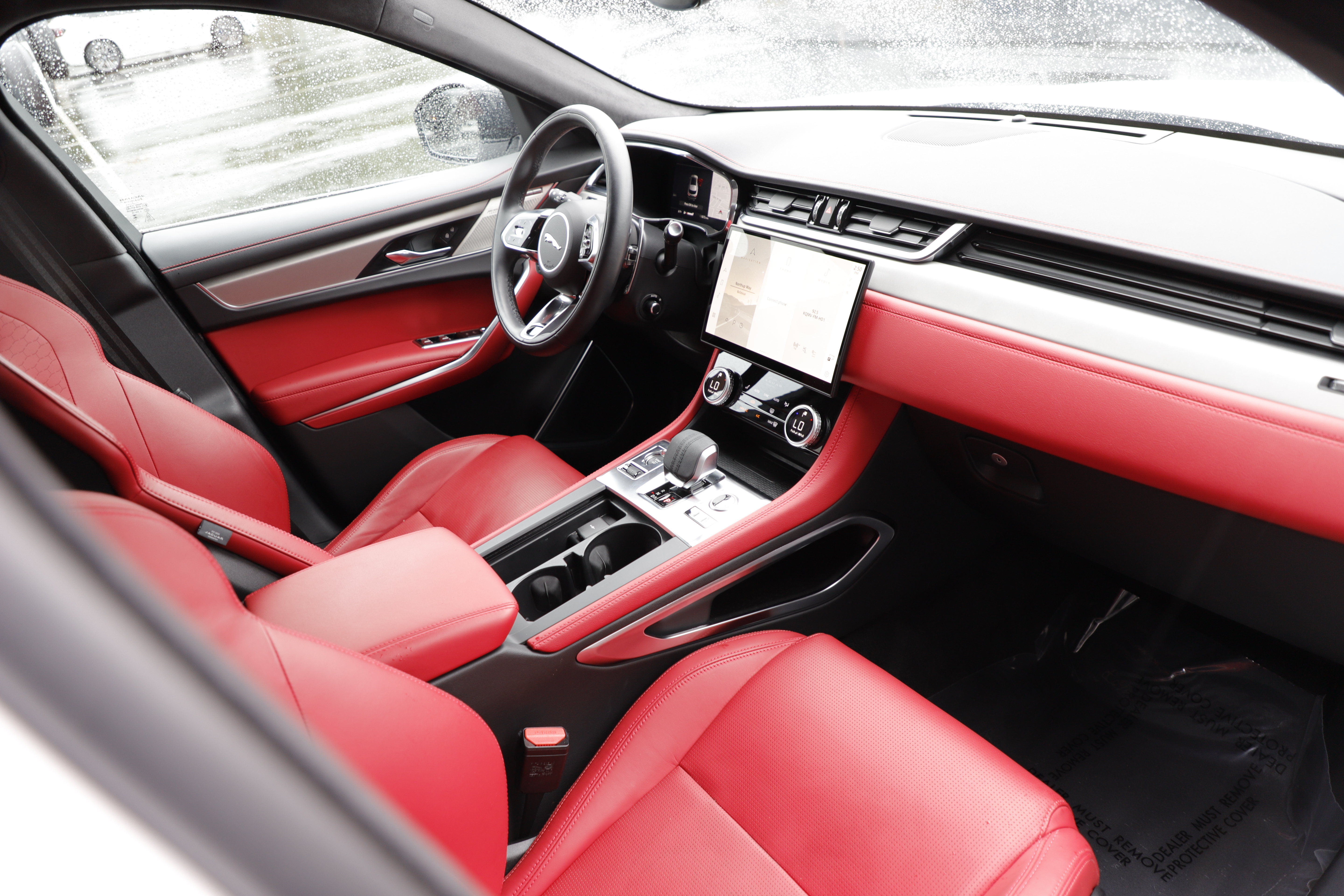 Certified 2025 Jaguar F-PACE R-Dynamic S AWD/4WD image 12