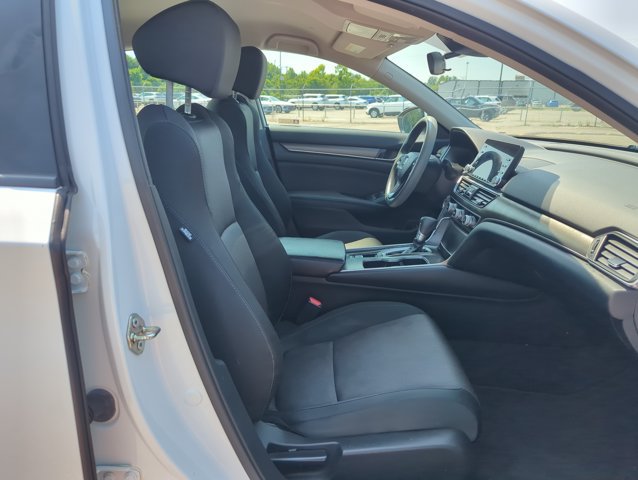 Certified 2018 Honda Accord LX image 18