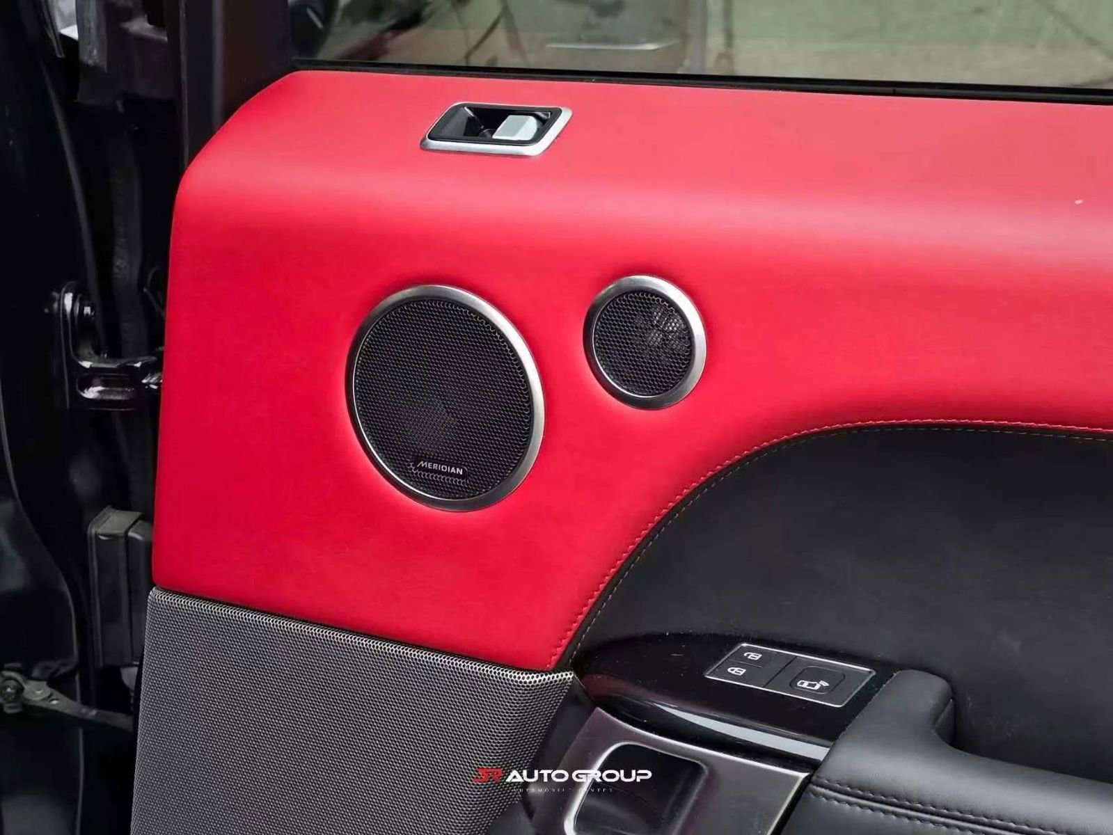 Used 2021 Land Rover Range Rover Sport HST image 11