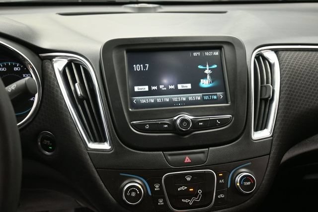 Used 2018 Chevrolet Malibu LT FWD image 17