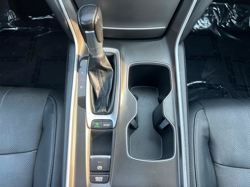 Used 2018 Honda Accord Touring image 19