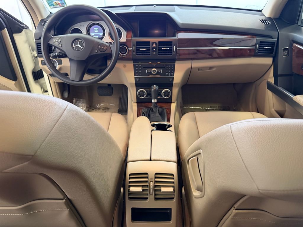 Used 2011 Mercedes-Benz GLK 350 4MATIC image 17