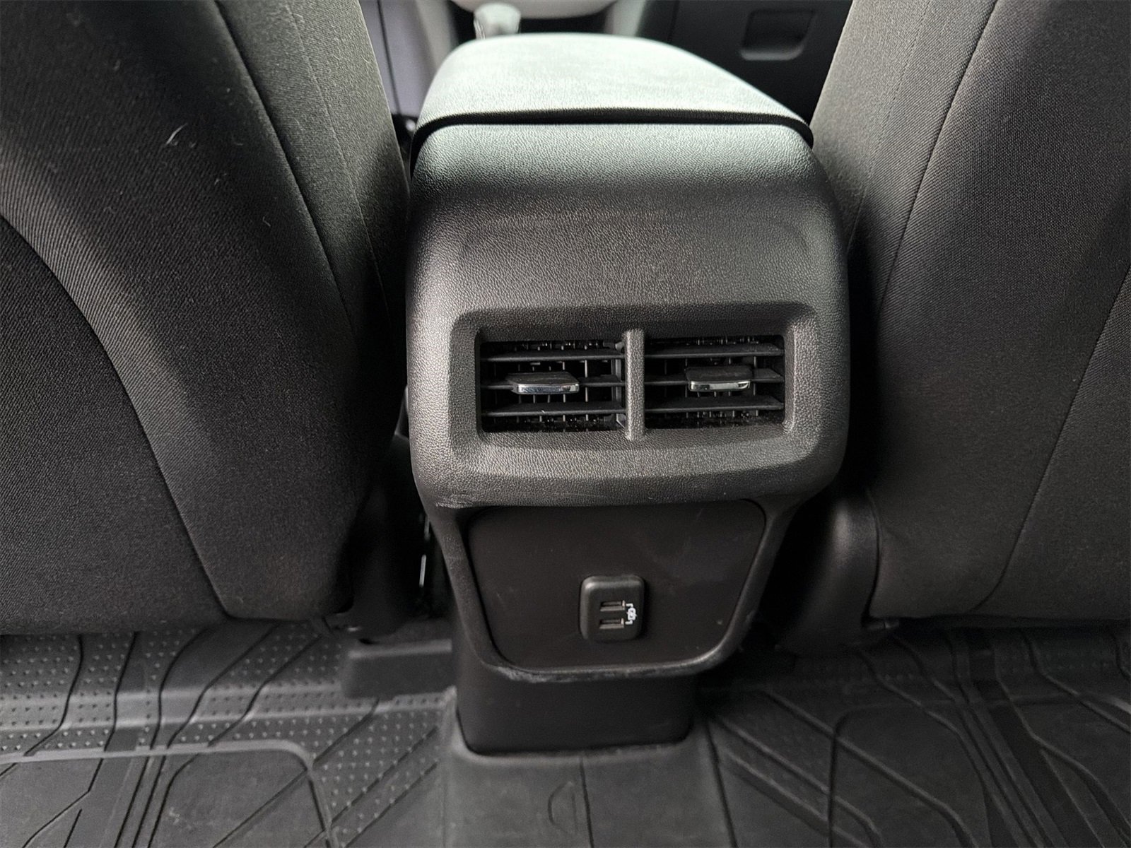 Used 2024 Chevrolet Equinox LS w/ LS Convenience Package image 21