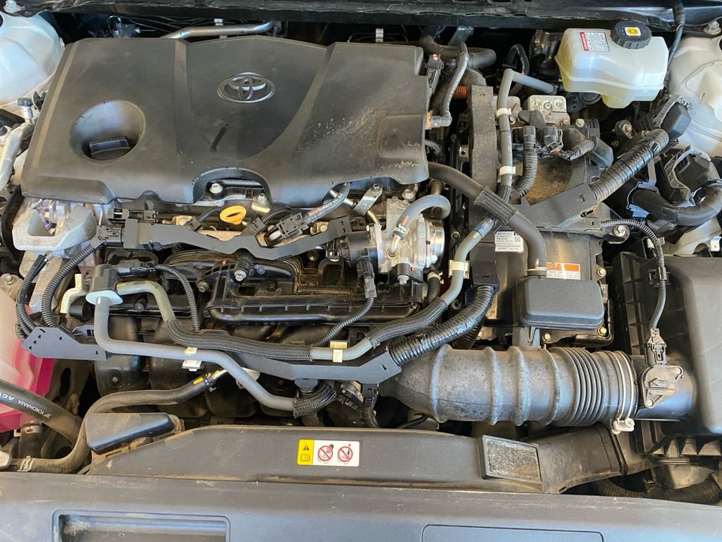 Used 2022 Toyota Camry XLE image 22
