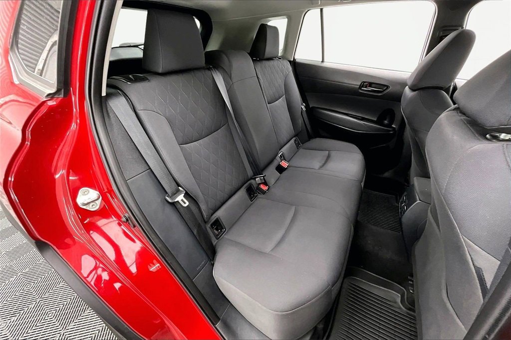 Used 2023 Toyota Corolla Cross LE image 27