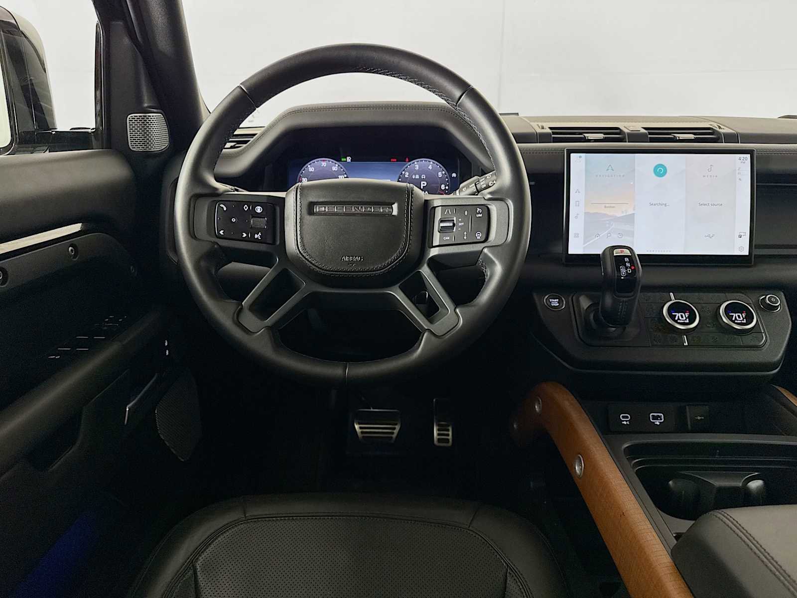 Used 2024 Land Rover Defender 130 X image 22