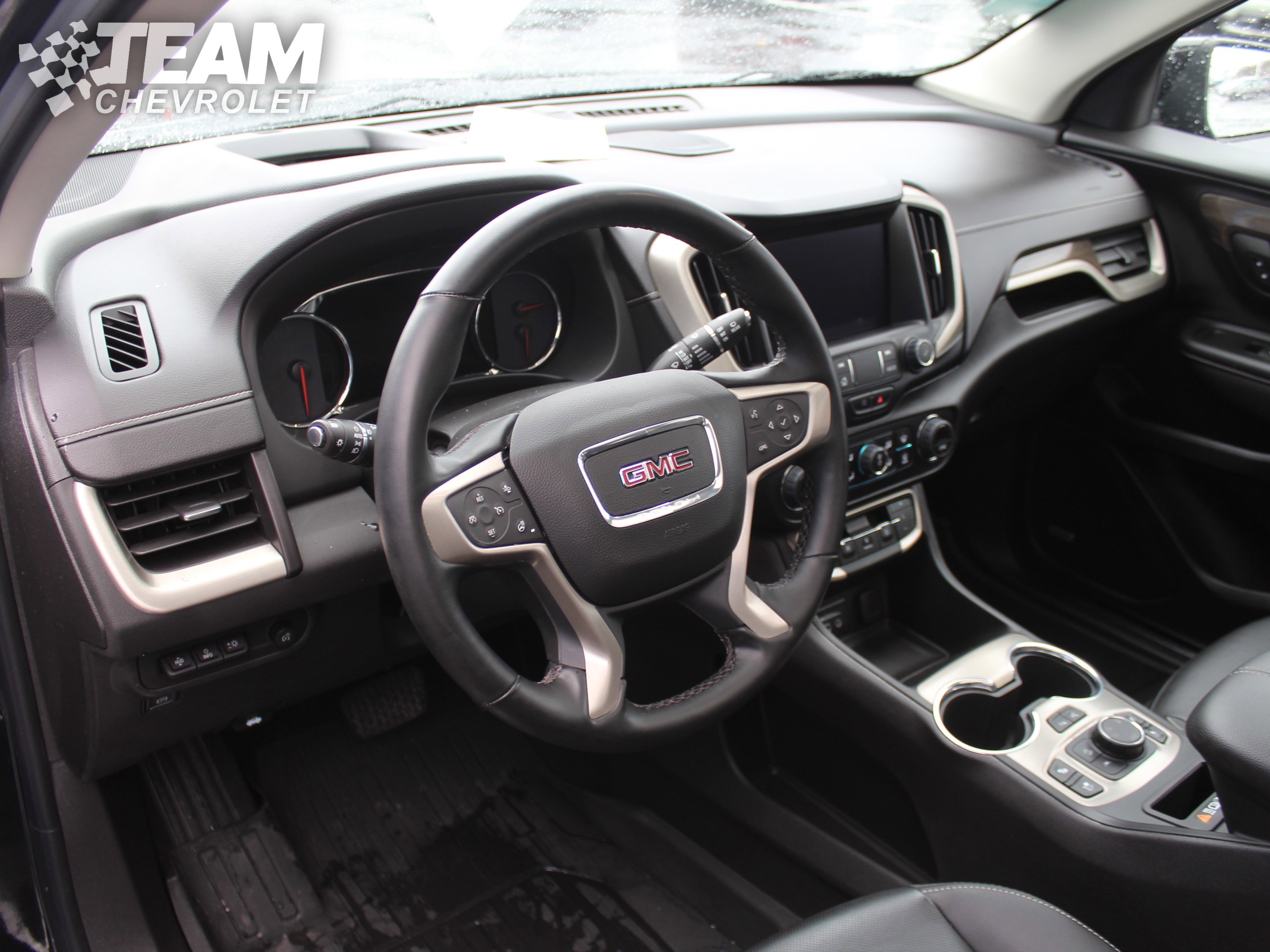 Certified 2024 GMC Terrain Denali w/ Black Diamond Edition image 13