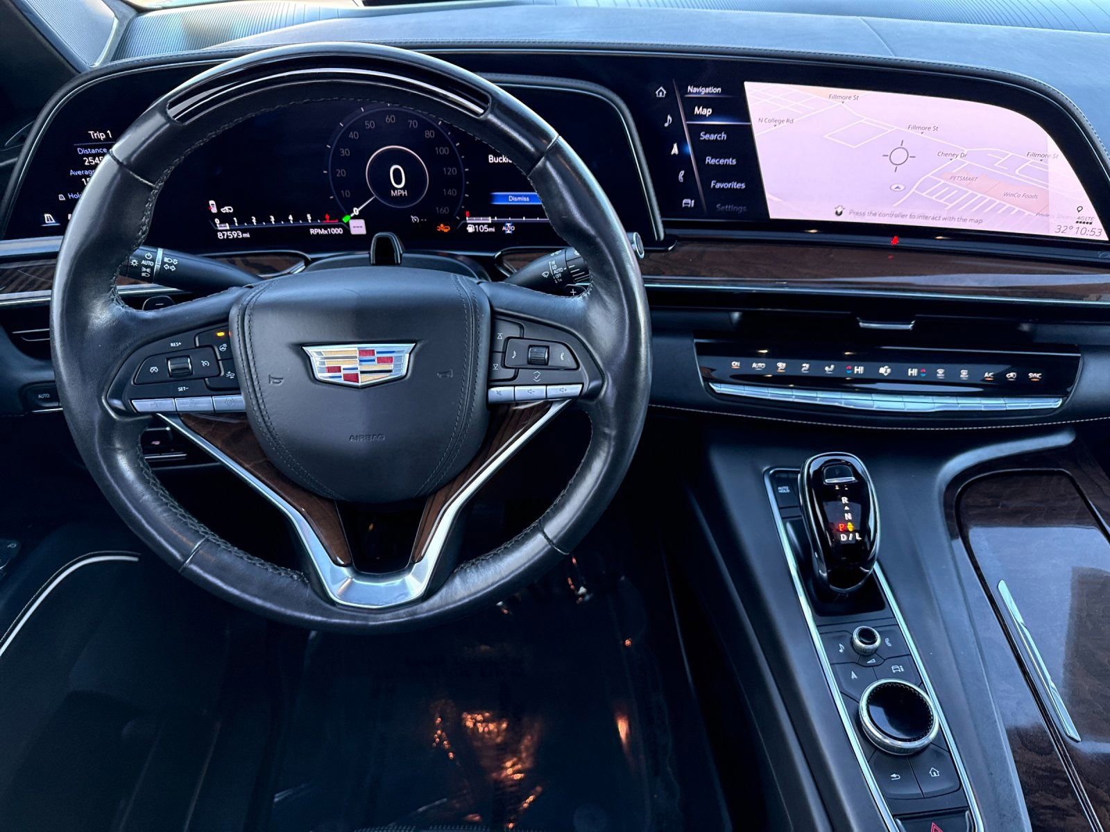 Used 2022 Cadillac Escalade ESV Sport Platinum w/ Heavy-Duty Trailer Package image 15