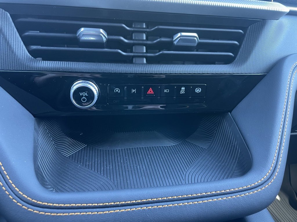 New 2026 Ford Explorer Tremor w/ Tremor Convenience Package image 12