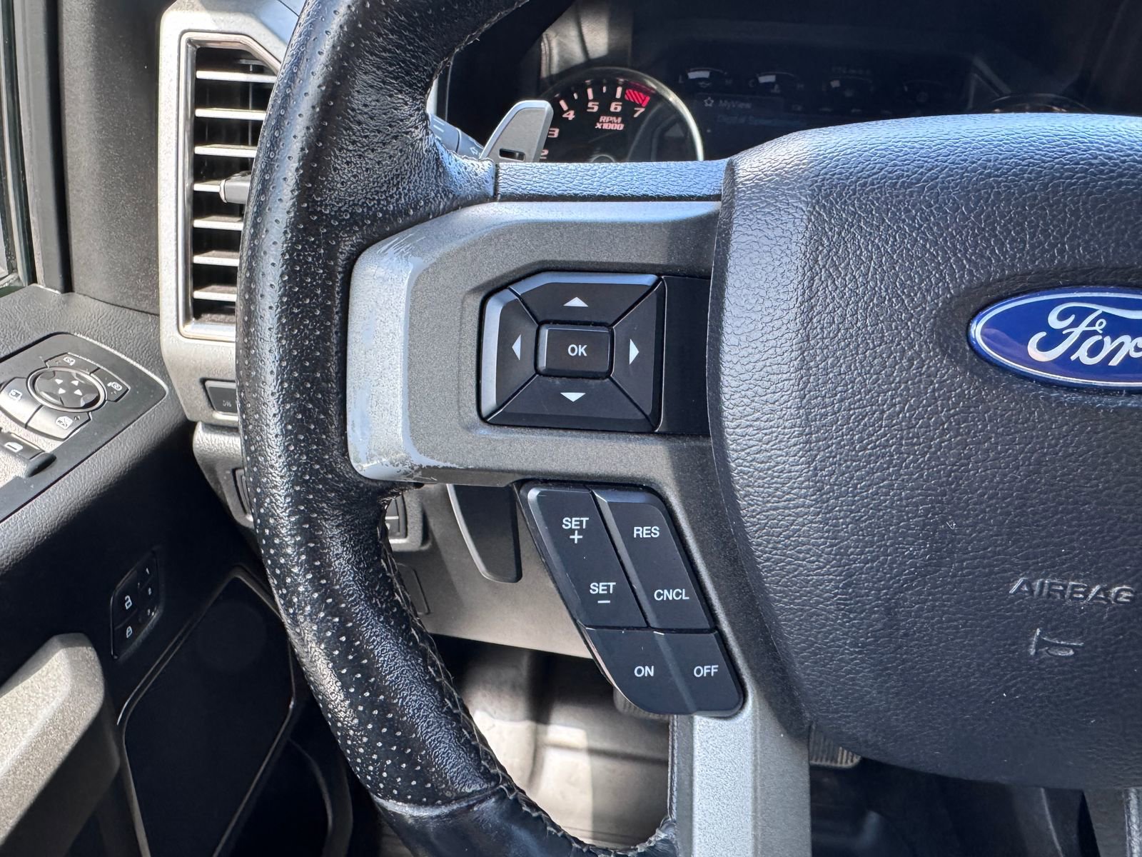 Used 2017 Ford F150 Raptor w/ Equipment Group 802A Luxury image 15