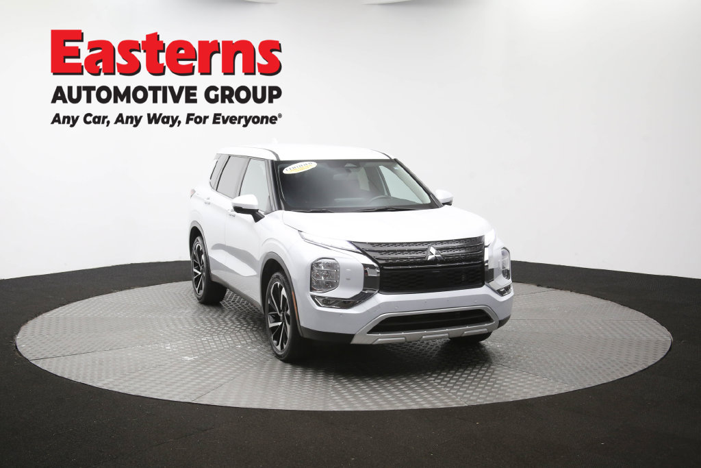 Used 2024 Mitsubishi Outlander SE AWD/4WD image 53
