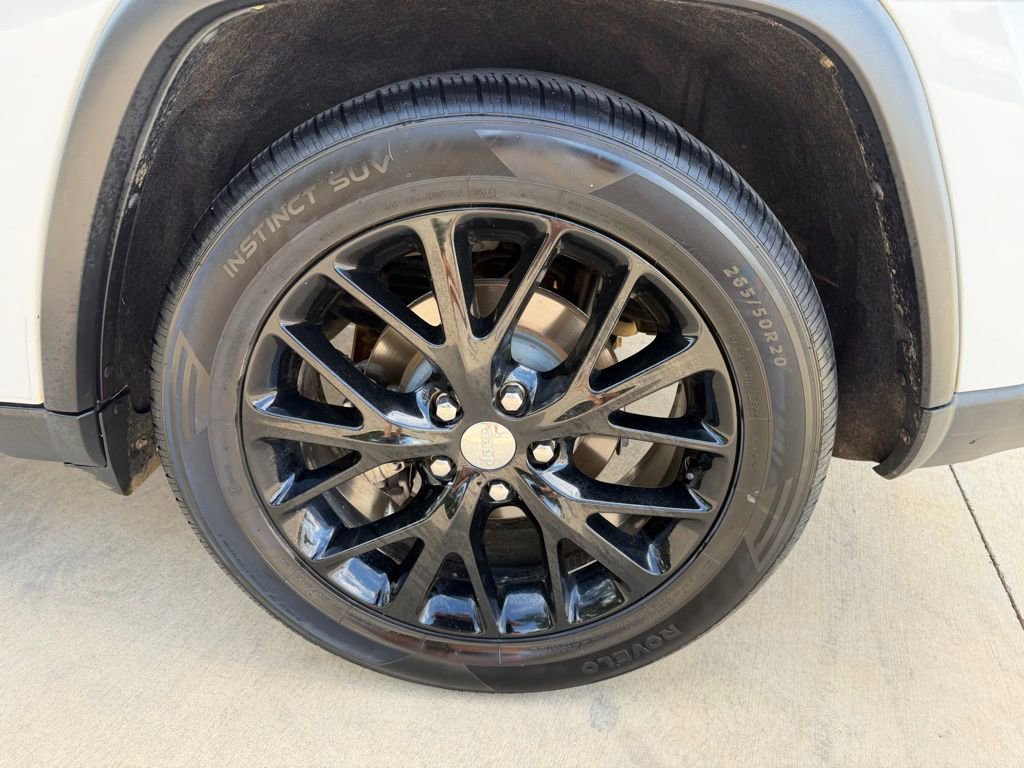 Used 2017 Jeep Grand Cherokee Limited RWD image 9