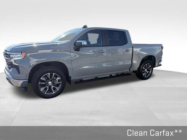Used 2024 Chevrolet Silverado 1500 LT AWD/4WD image 7