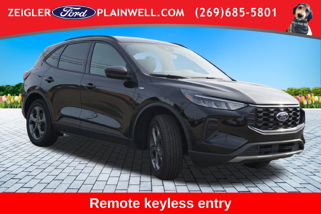 Used 2025 Ford Escape ST-Line w/ Tech Pack #1 AWD/4WD image 7