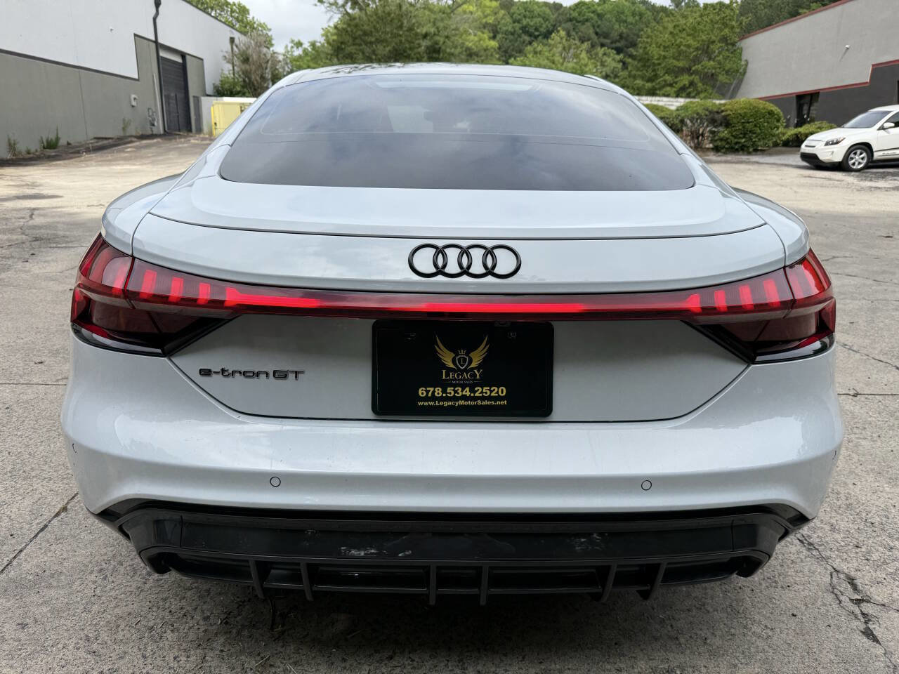 Used 2023 Audi e-tron GT Premium Plus AWD/4WD image 4