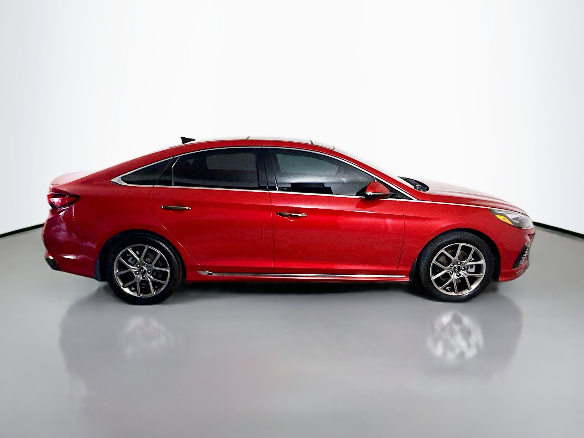 Used 2019 Hyundai Sonata Limited image 11