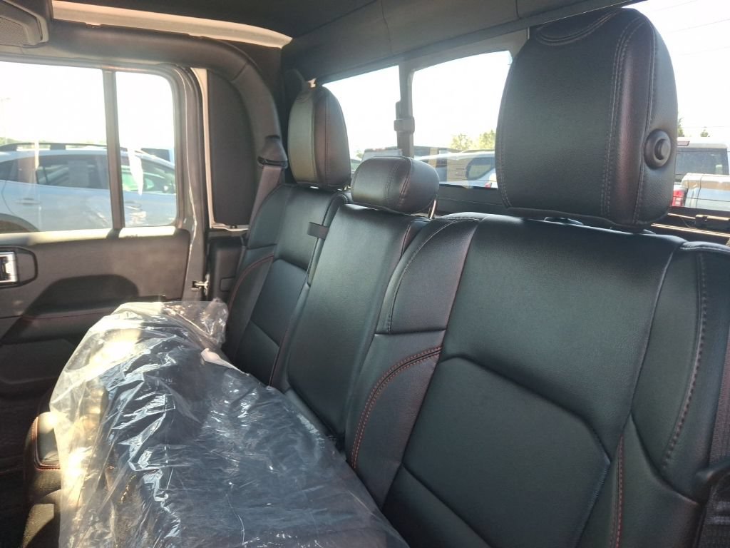 Used 2023 Jeep Gladiator Rubicon w/ LED Lighting Group AWD/4WD image 13