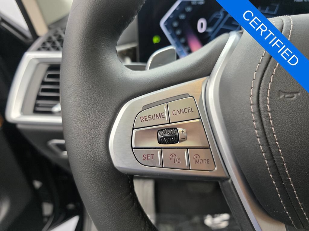 Used 2024 BMW X7 xDrive40i AWD/4WD image 18