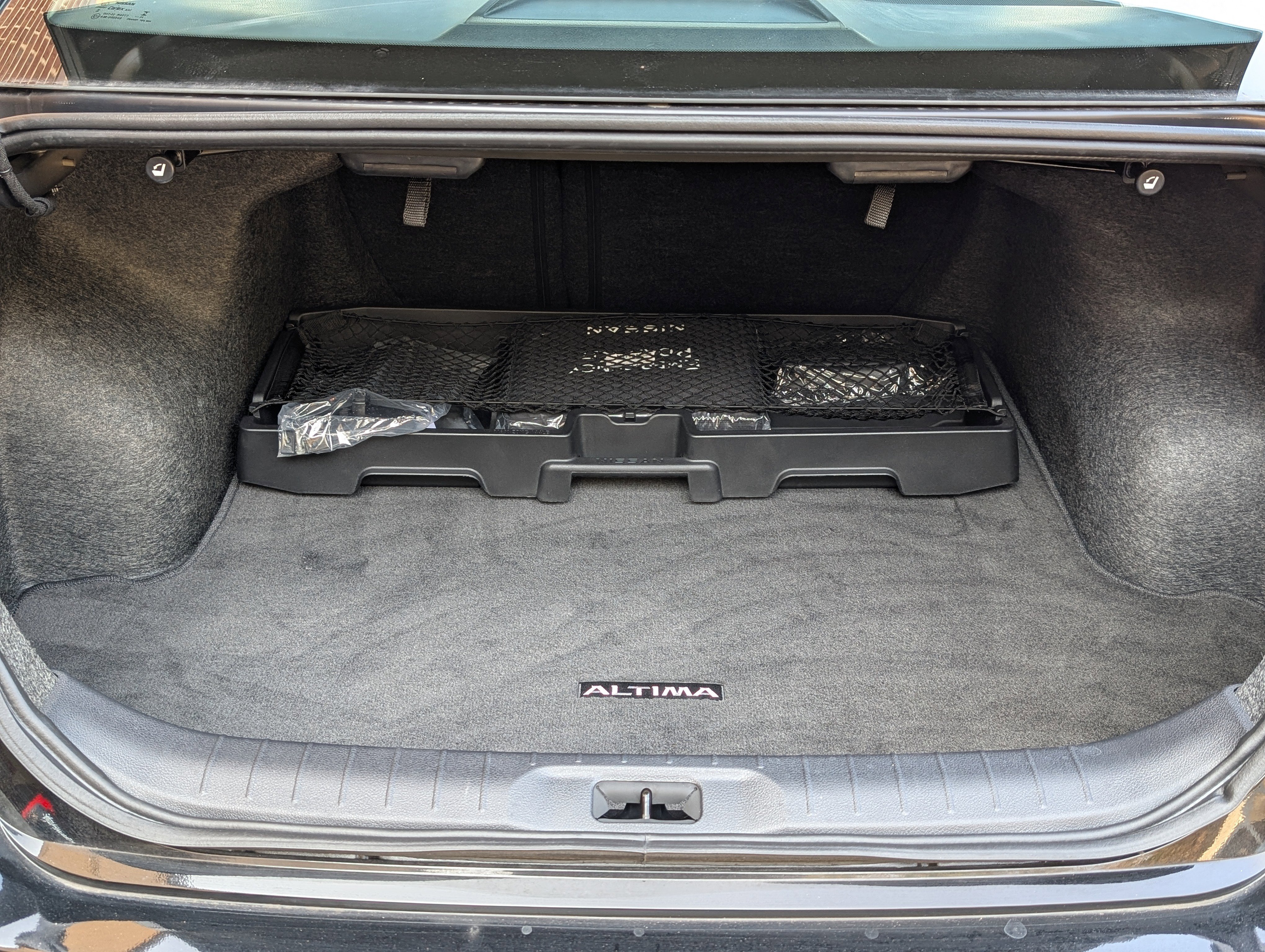 Used 2024 Nissan Altima 2.5 SR FWD image 18