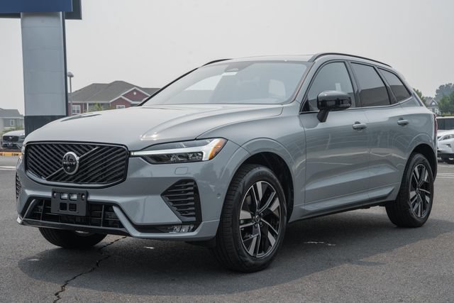 New 2026 Volvo XC60 B5 Plus w/ Protection Package Premier AWD/4WD image 3