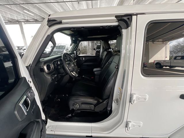Used 2018 Jeep Wrangler Unlimited Sahara image 9