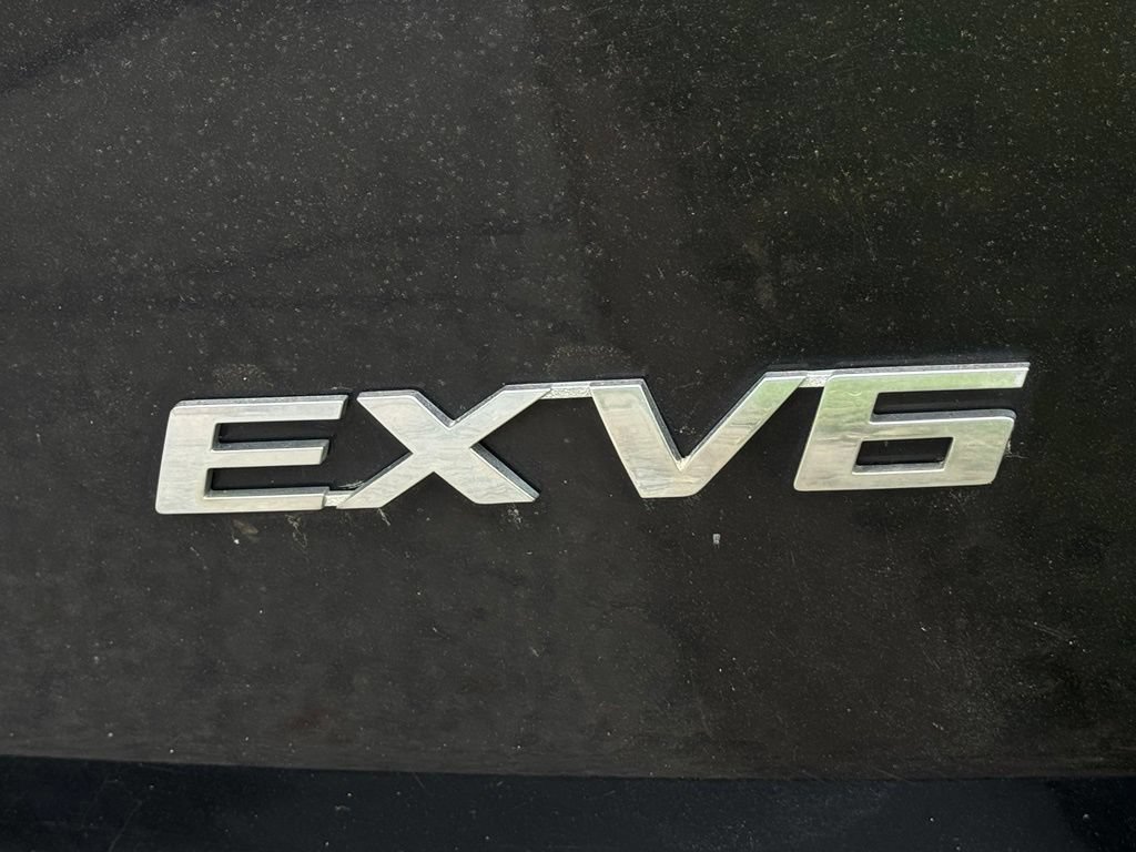 Used 2008 Kia Rondo EX FWD image 10