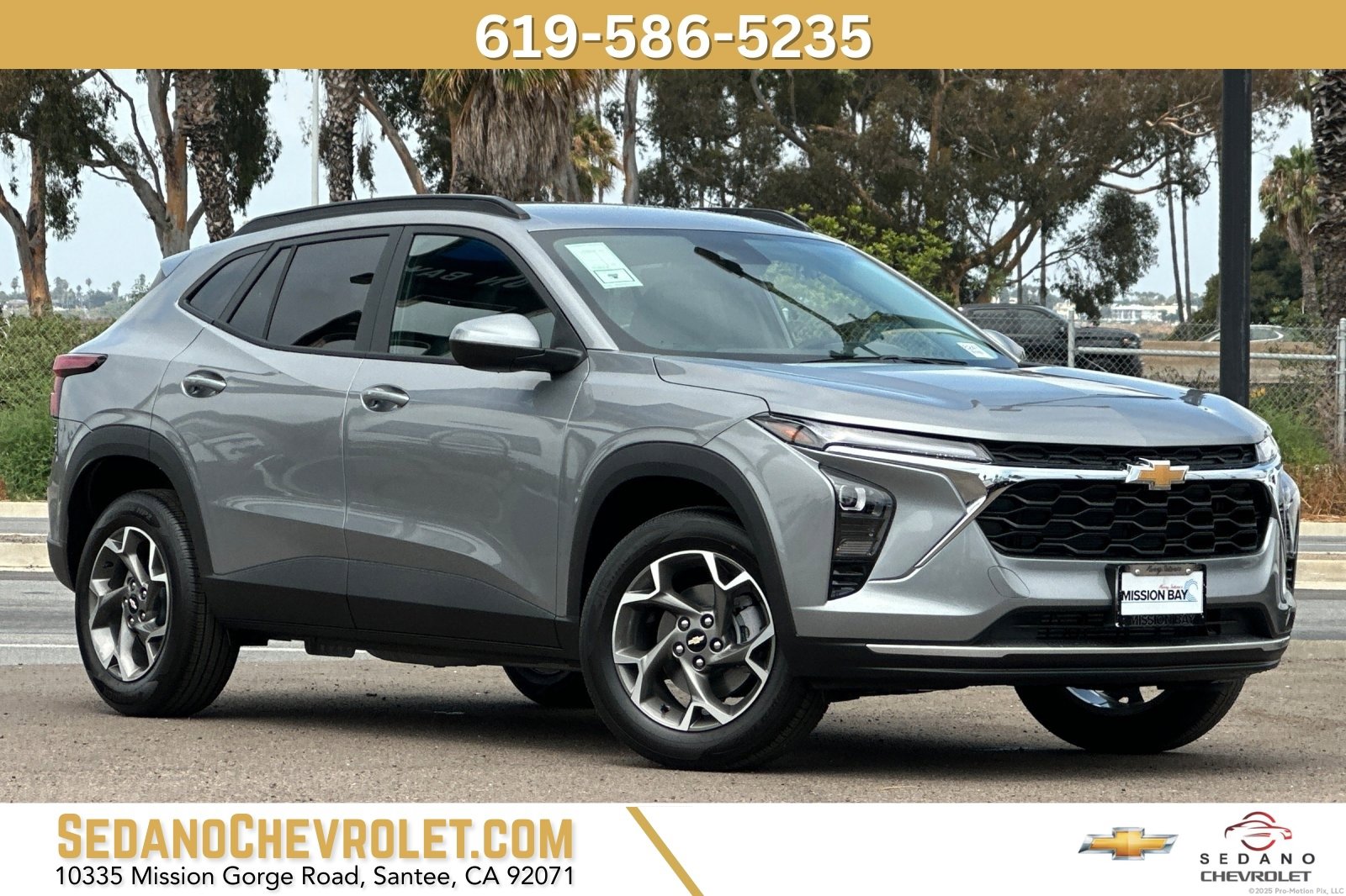 New 2025 Chevrolet Trax LT w/ Driver Confidence Package