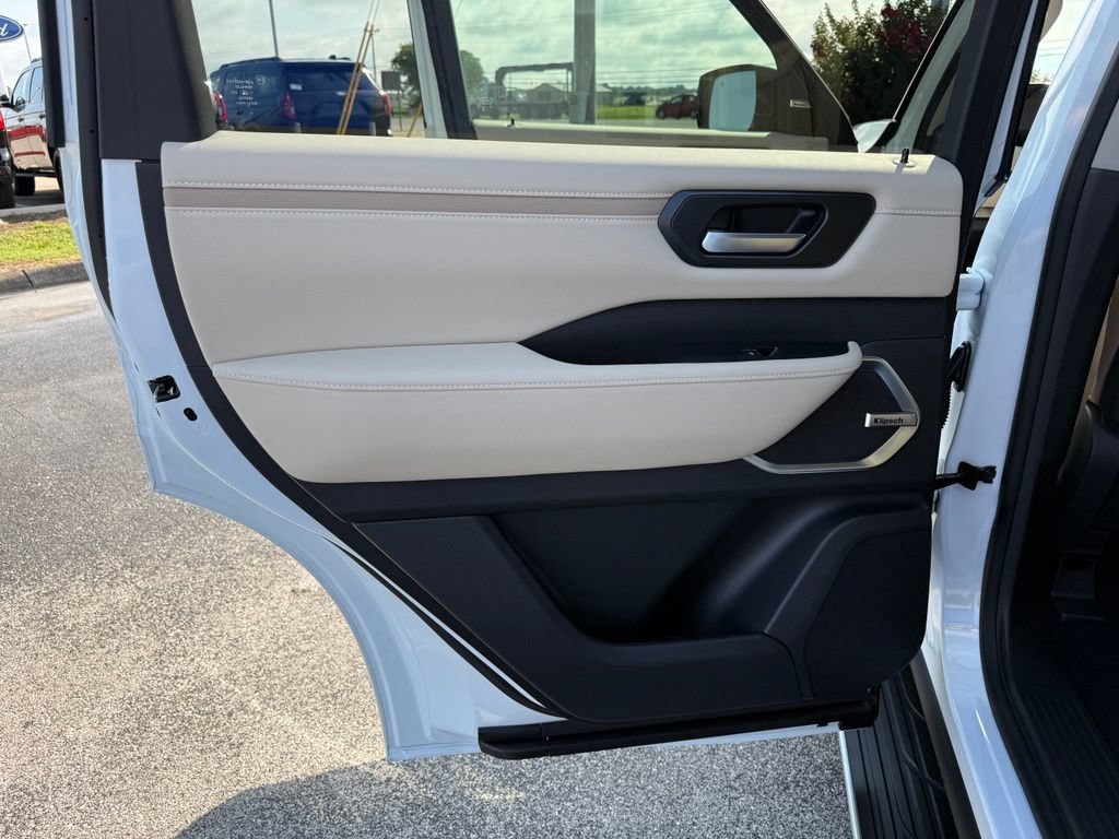 New 2026 Nissan Armada Platinum Reserve AWD/4WD image 11