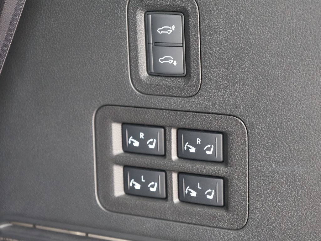 Certified 2025 INFINITI QX80 Luxe RWD image 9