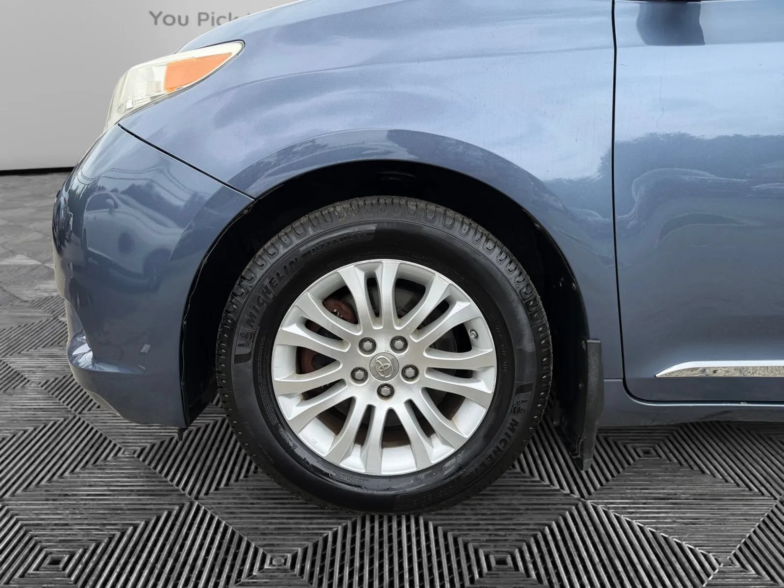 Used 2013 Toyota Sienna XLE FWD image 15