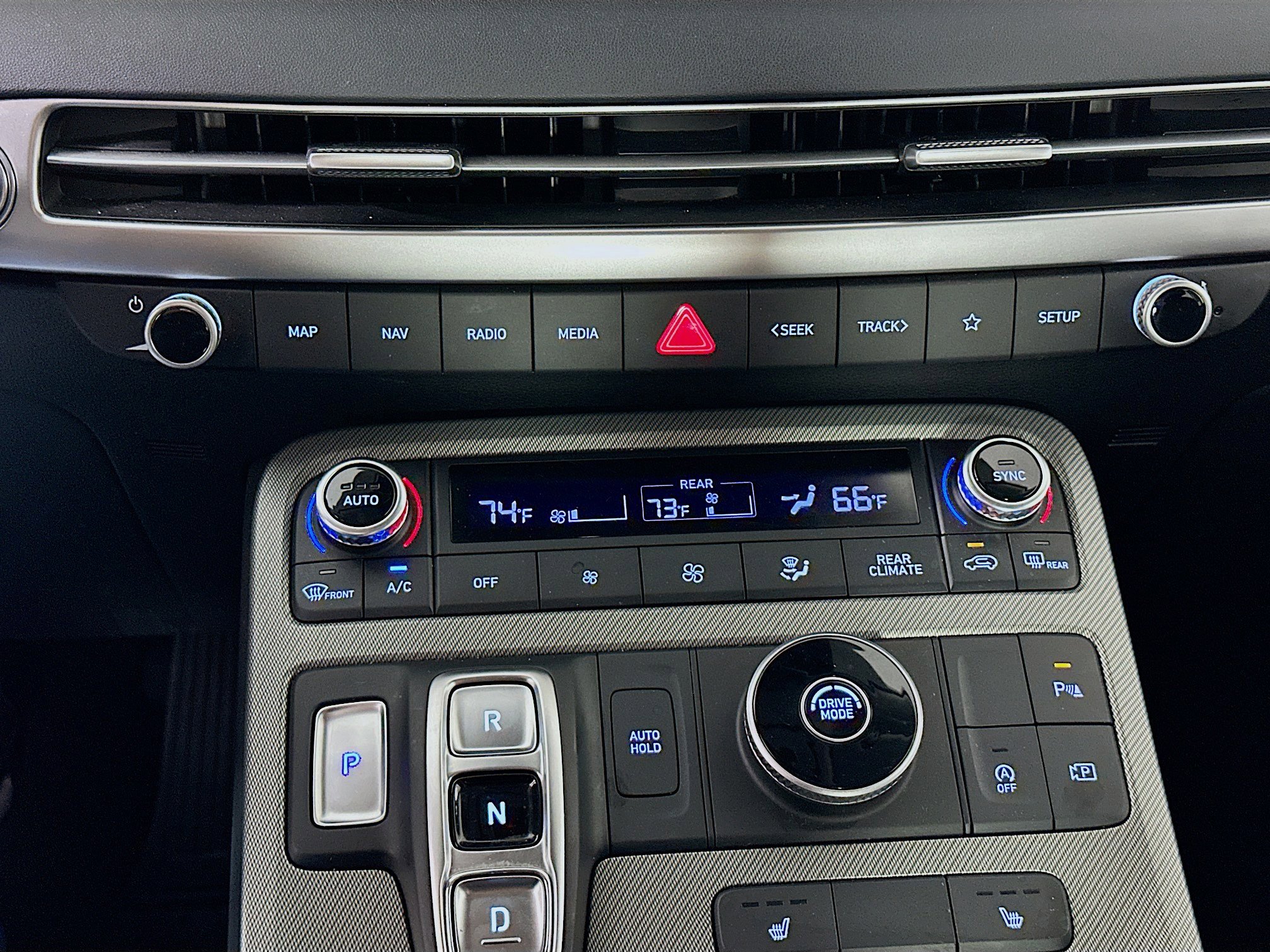 Used 2025 Hyundai Palisade SEL FWD image 24