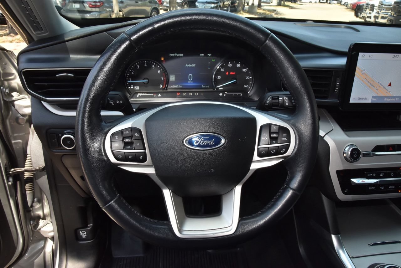 Used 2023 Ford Explorer XLT w/ Equipment Group 202A AWD/4WD image 23