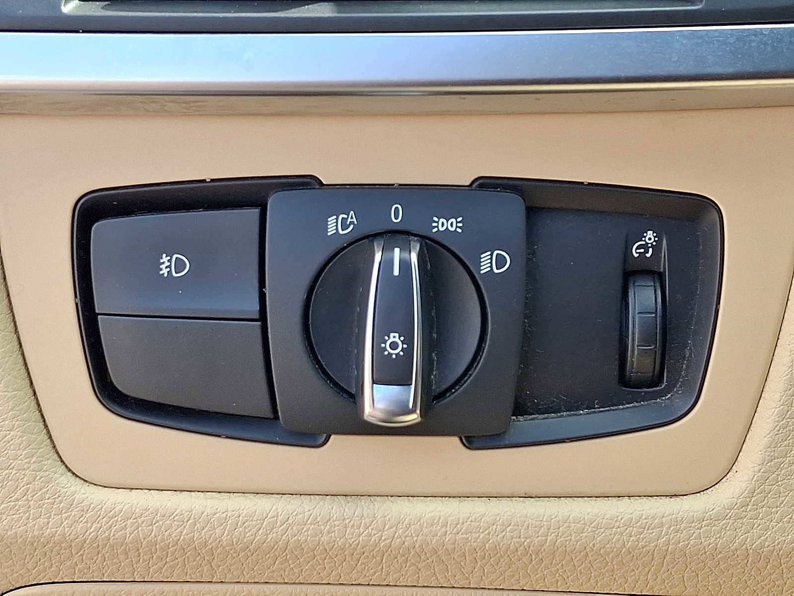 Used 2018 BMW 330i xDrive Sedan image 26