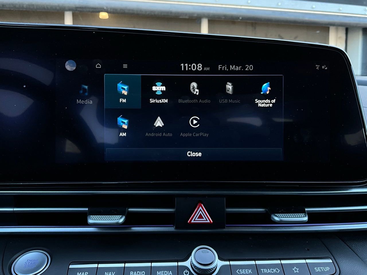 Used 2025 Hyundai Elantra Limited image 34