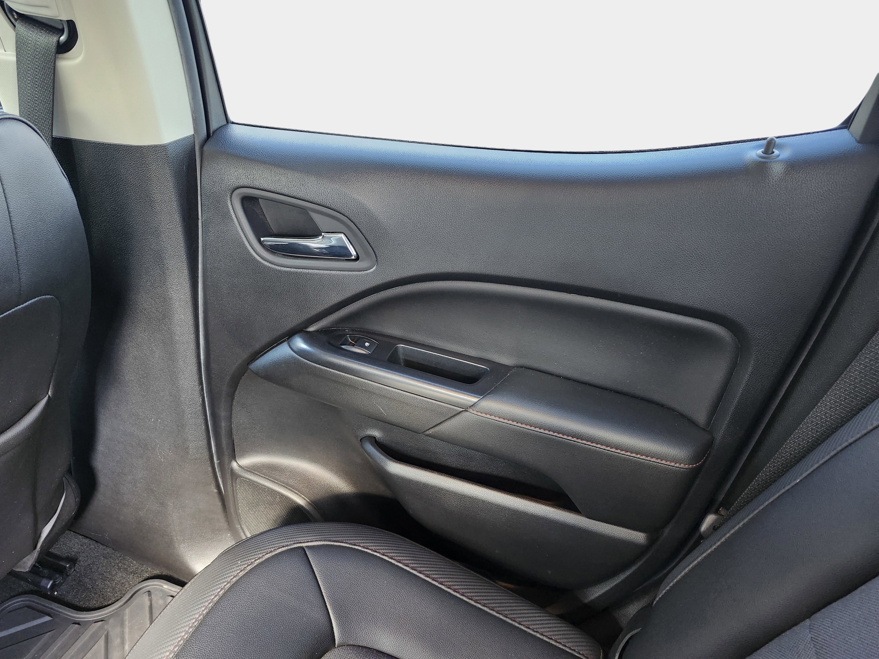 Used 2018 GMC Canyon All Terrain w/ Trailering Package image 32