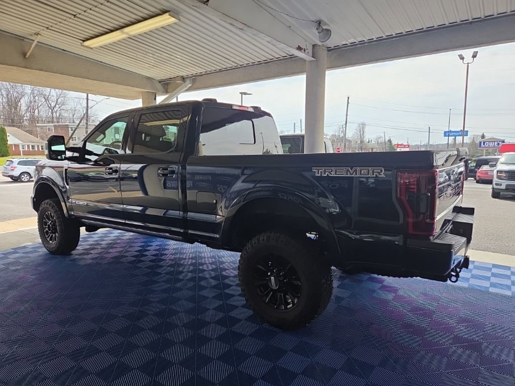 Used 2022 Ford F250 Lariat w/ Tremor Off-Road Package image 4