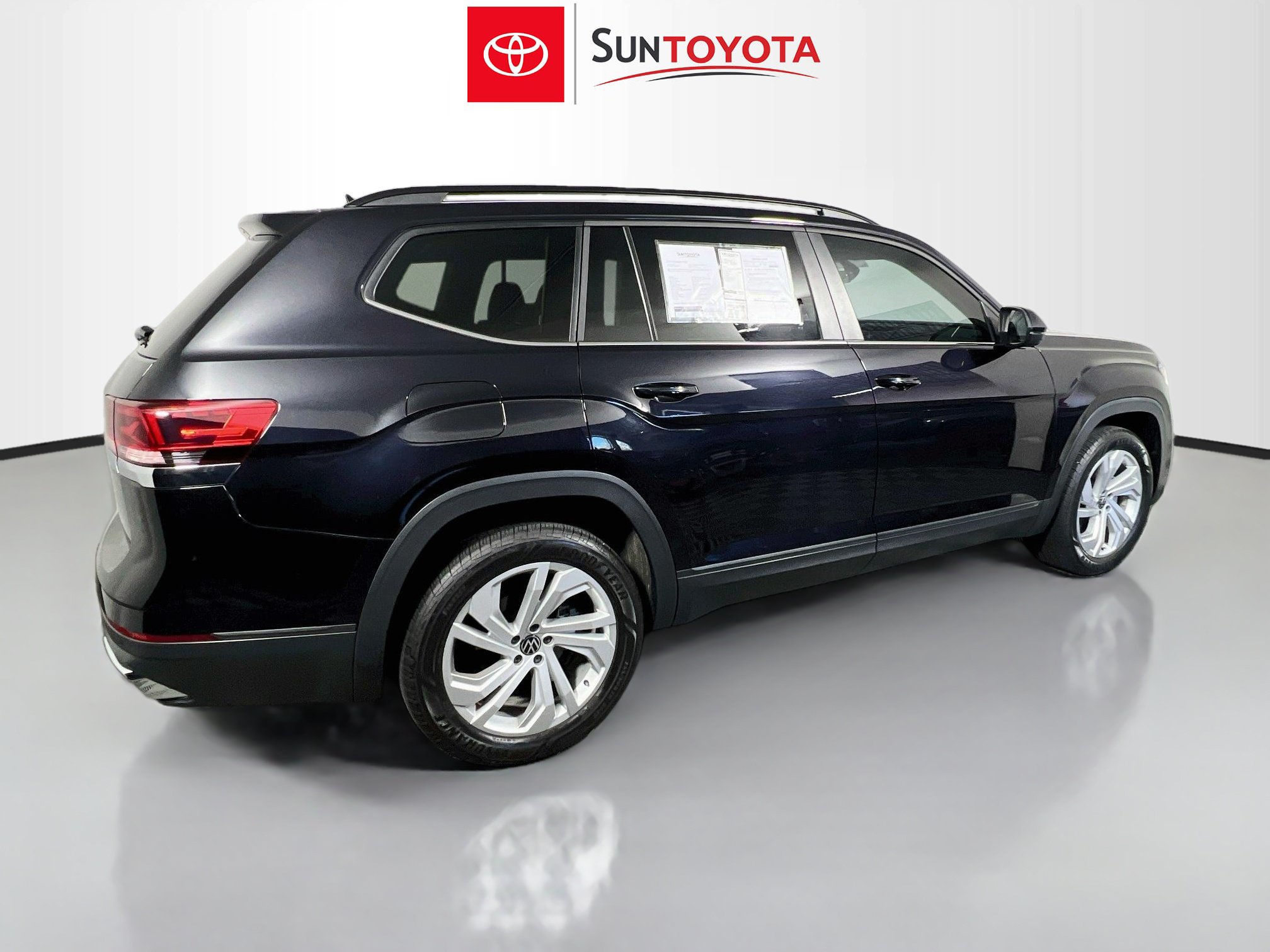 Used 2023 Volkswagen Atlas SE FWD image 4