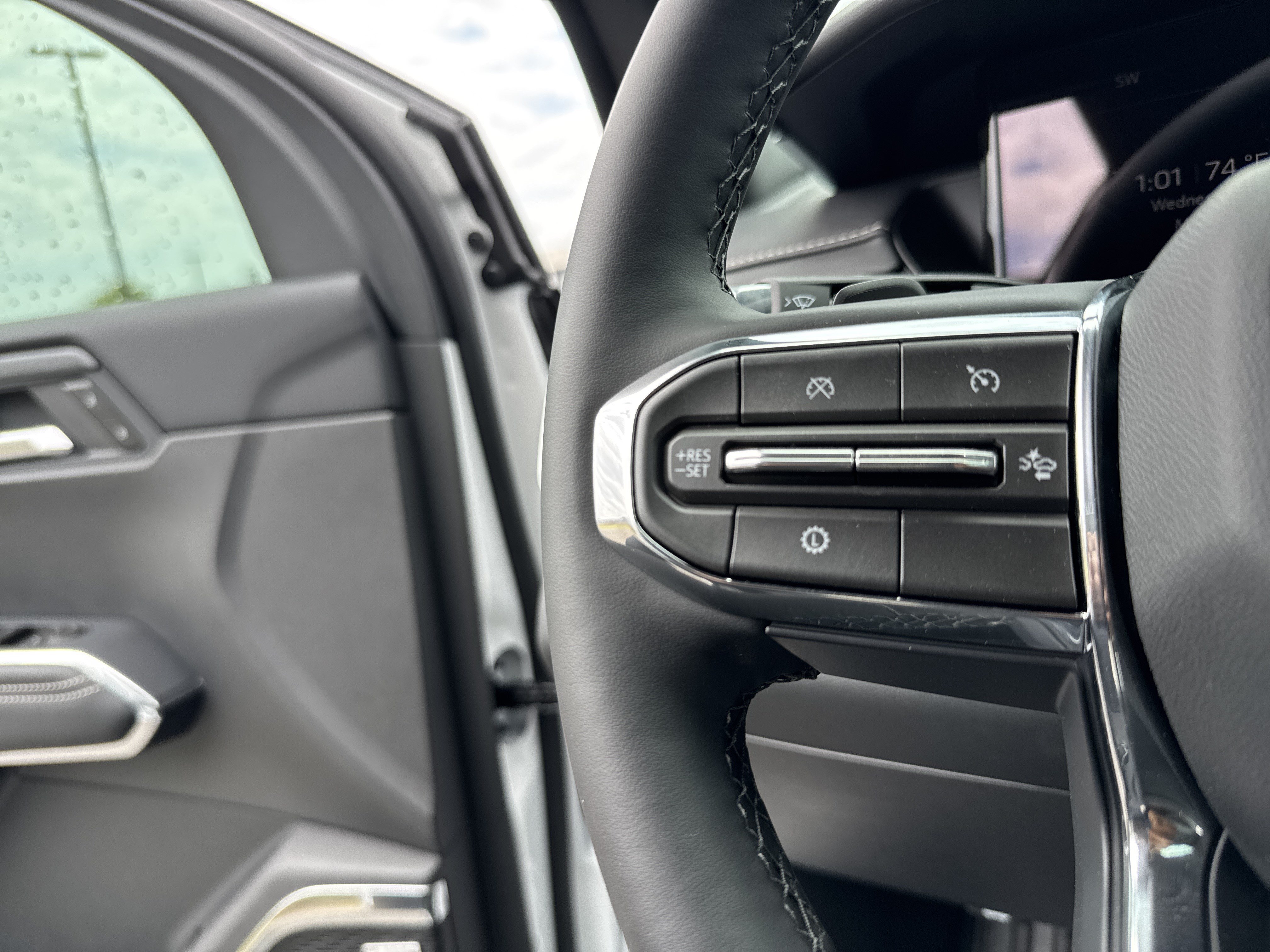 New 2026 GMC Acadia Elevation w/ Elevation Premium Package FWD image 19