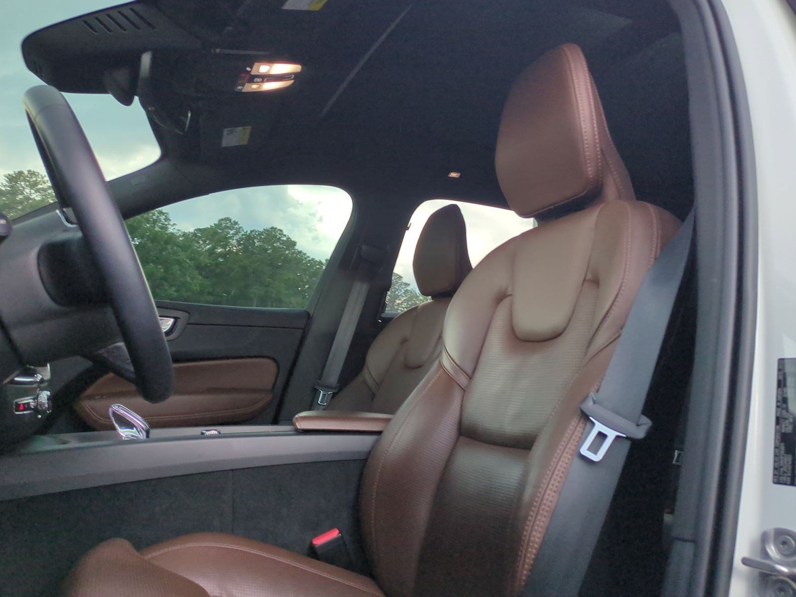 Used 2023 Volvo XC60 B5 Ultimate w/ Climate Package AWD/4WD image 16
