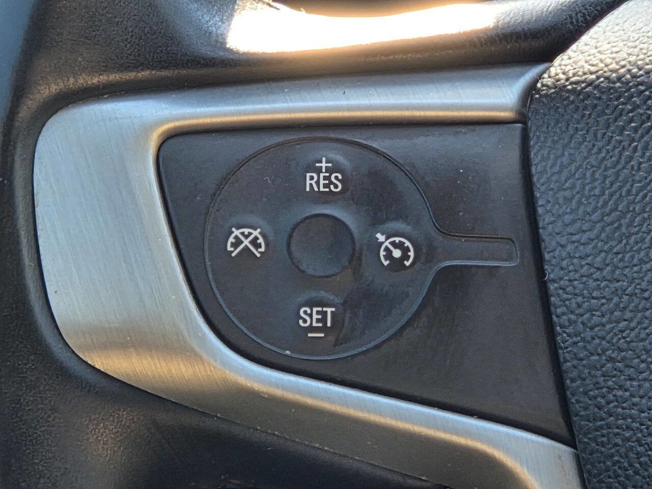 Used 2017 GMC Acadia SLE AWD/4WD image 22