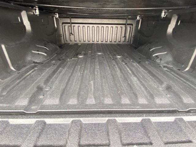 Used 2018 Nissan Titan SV w/ SV Convenience Package image 32