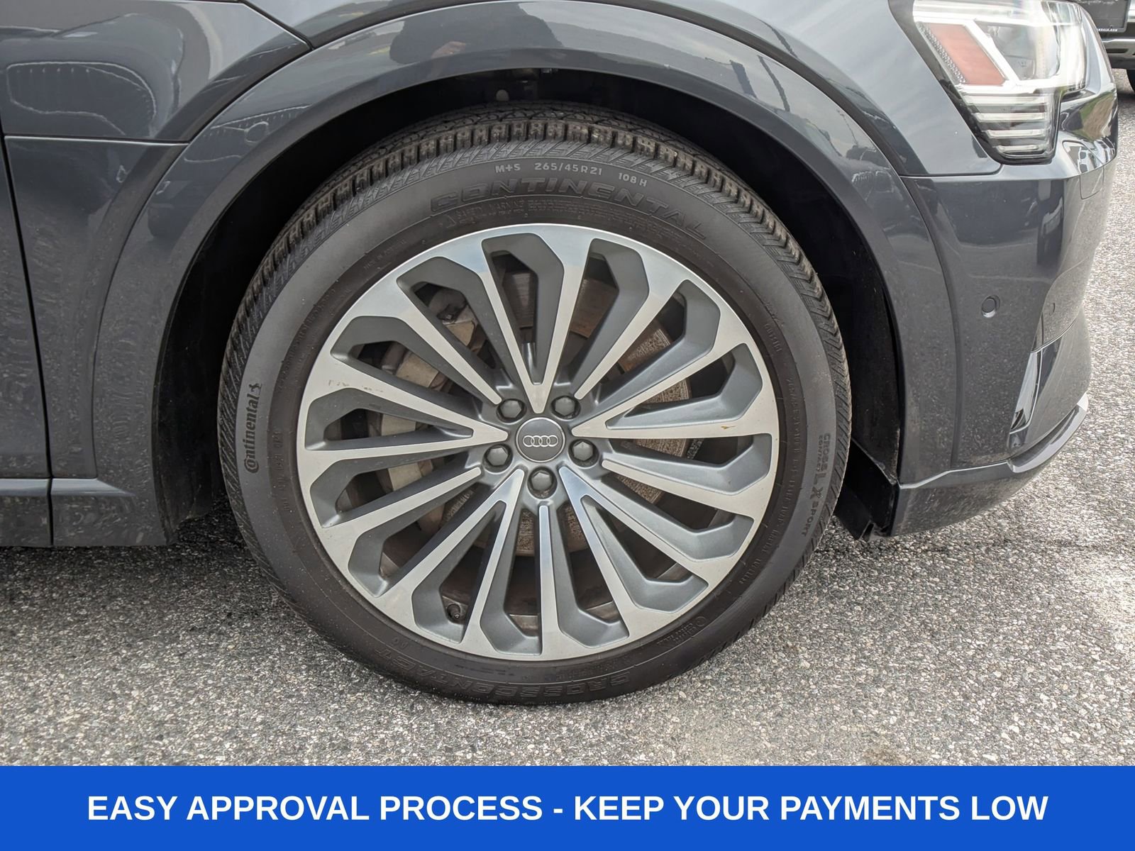 Used 2019 Audi e-tron Prestige w/ Prestige Package image 13