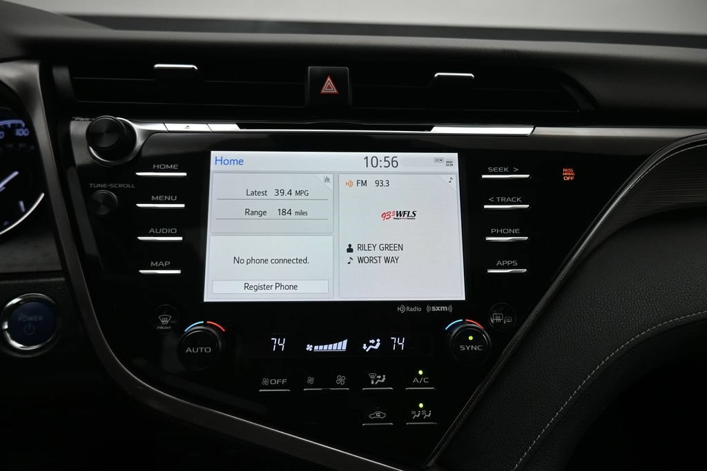Used 2020 Toyota Camry SE w/ Sunroof Package FWD image 16