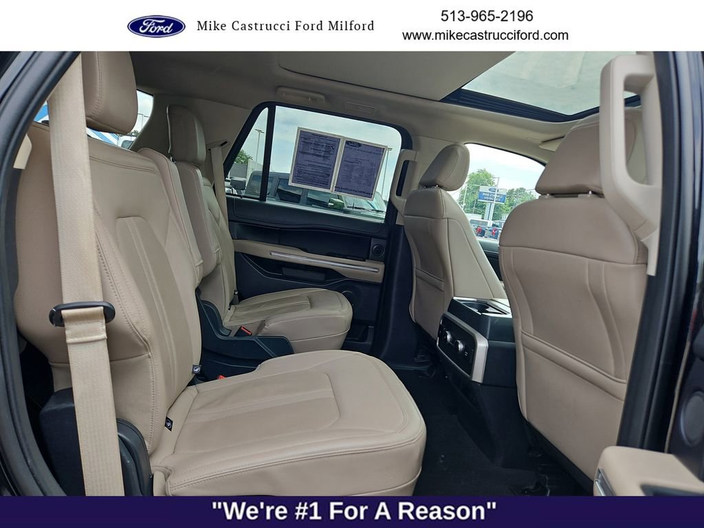 Used 2024 Ford Expedition Limited AWD/4WD image 32